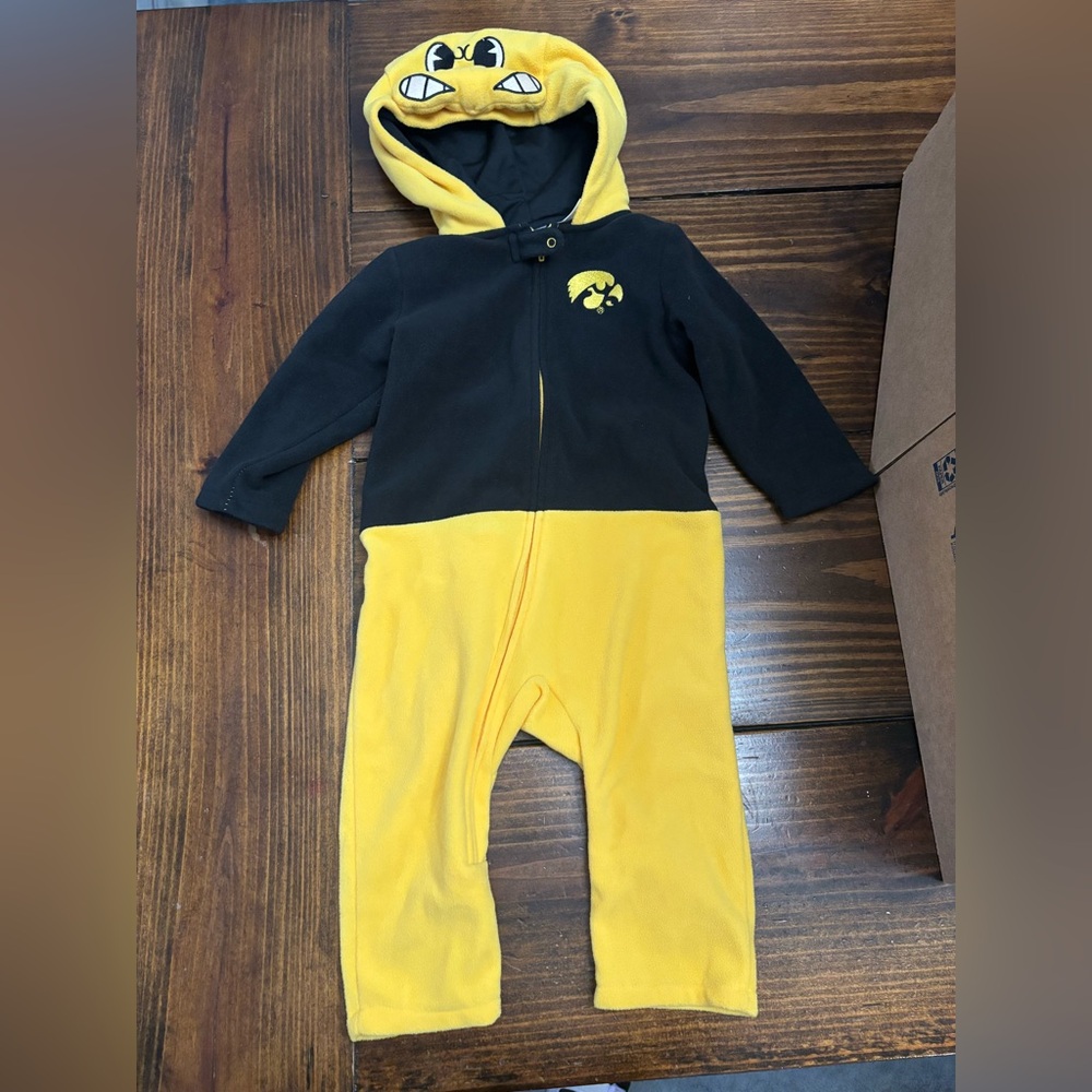 Mascot Wear Black and Yellow Kids Hooded Footie